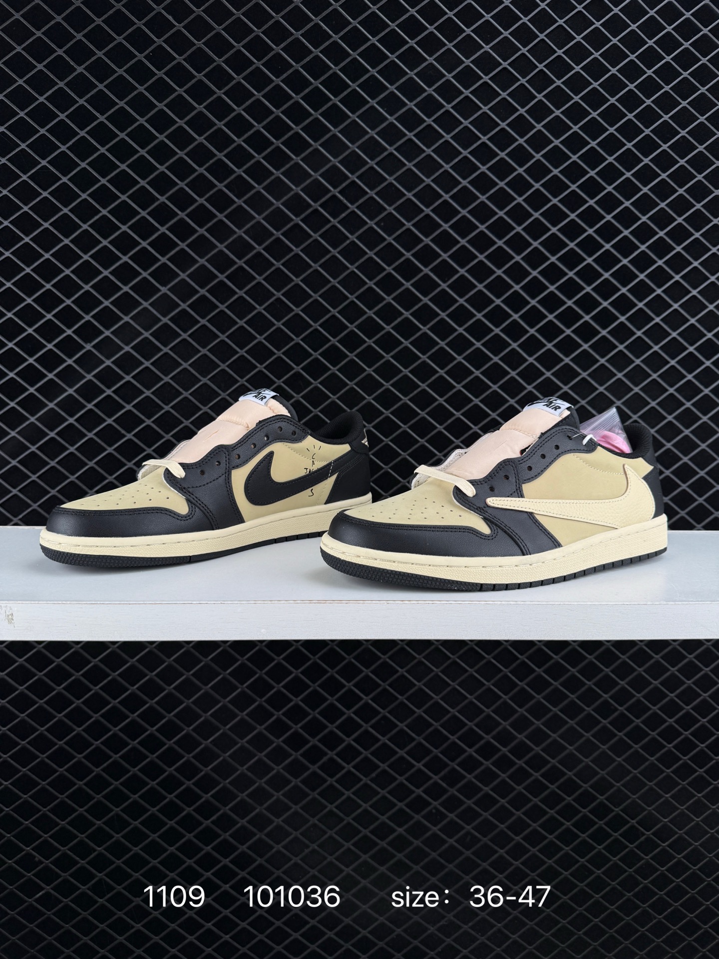 Travis Scott x Air Jordan 1 ” Reverse Mocha “